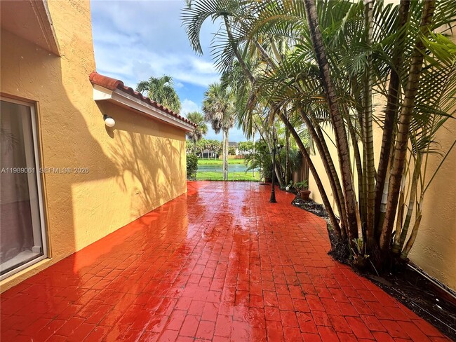 Building Photo - 14832 SW 104th St