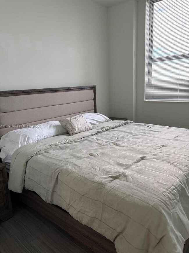 Building Photo - 1776 Polk St