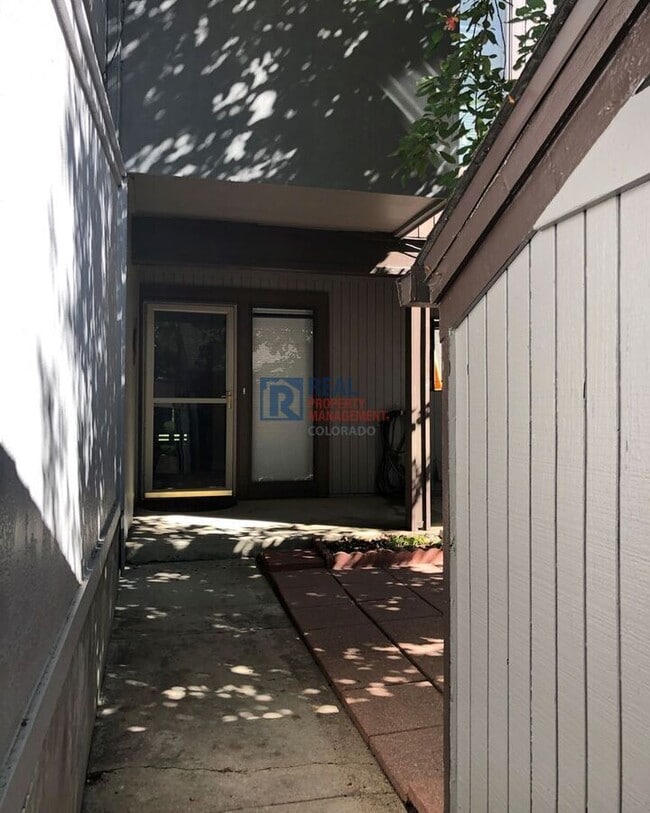 Building Photo - 6474 Pinewood Dr