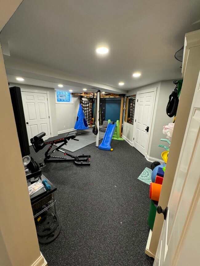 Home Gym - 547 McAlpin Ave
