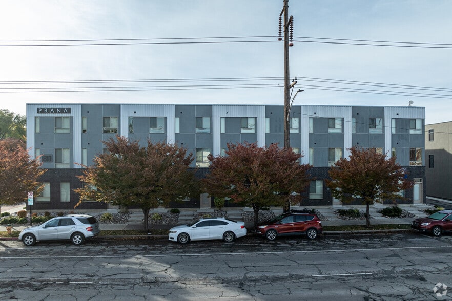 Exterior, Building A - Prana