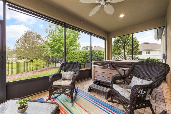 Building Photo - Beautifully Maintained home in Pool Community!