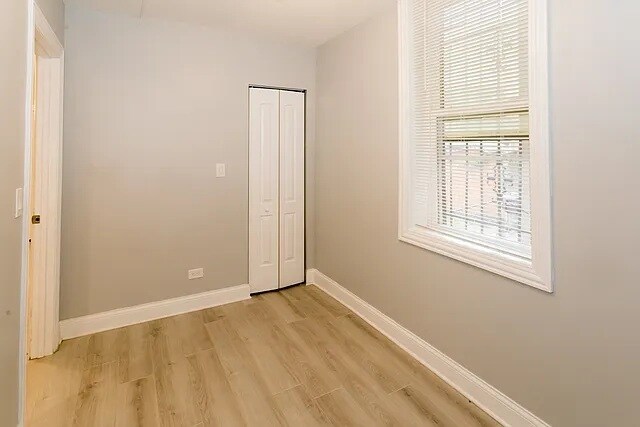 Building Photo - 834 N Mozart St
