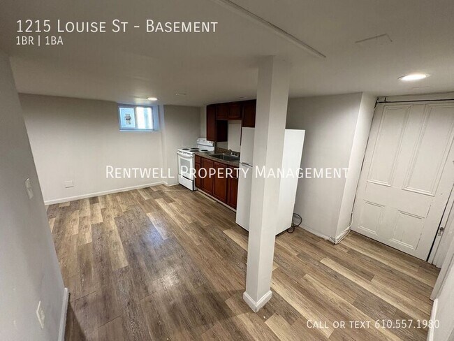 Building Photo - 1215 Louise St