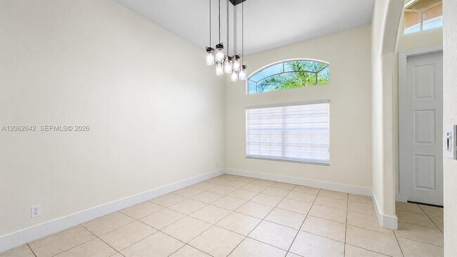 Building Photo - 4310 Diamond Way