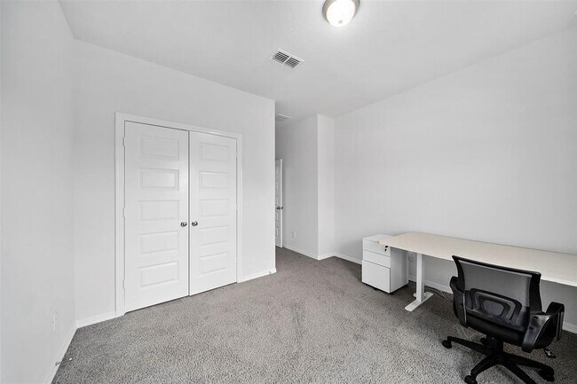 Building Photo - 2334 Calm Channel Ct