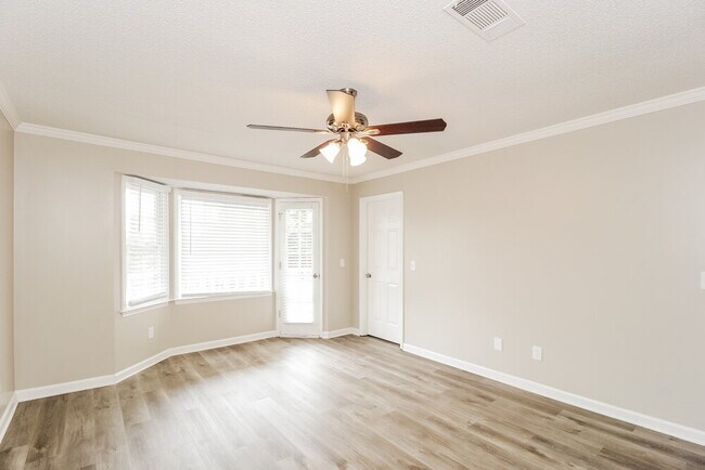 Building Photo - 5902 Bridgemont Pl