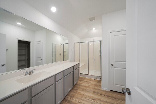 Building Photo - 307 Flower Reed Ct