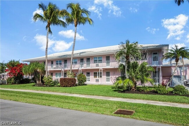 Building Photo - 190 N Collier Blvd