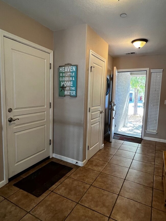 Building Photo - 1142 Harbour Cove Ct