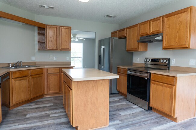 Building Photo - 465 Jillian Dr