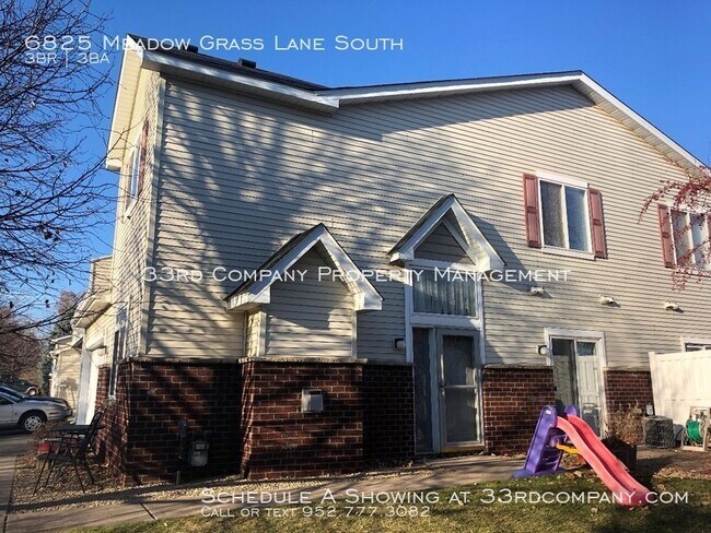 Building Photo - Exceptional 3-Bedroom Townhome in Cottage ...