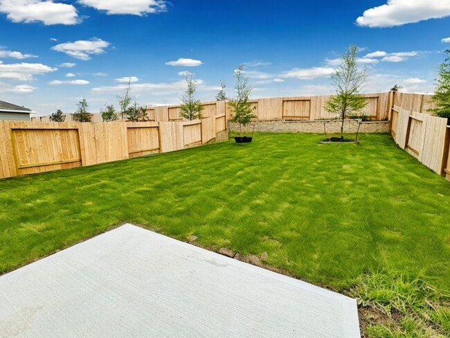 Building Photo - 14850 Calderon Dr