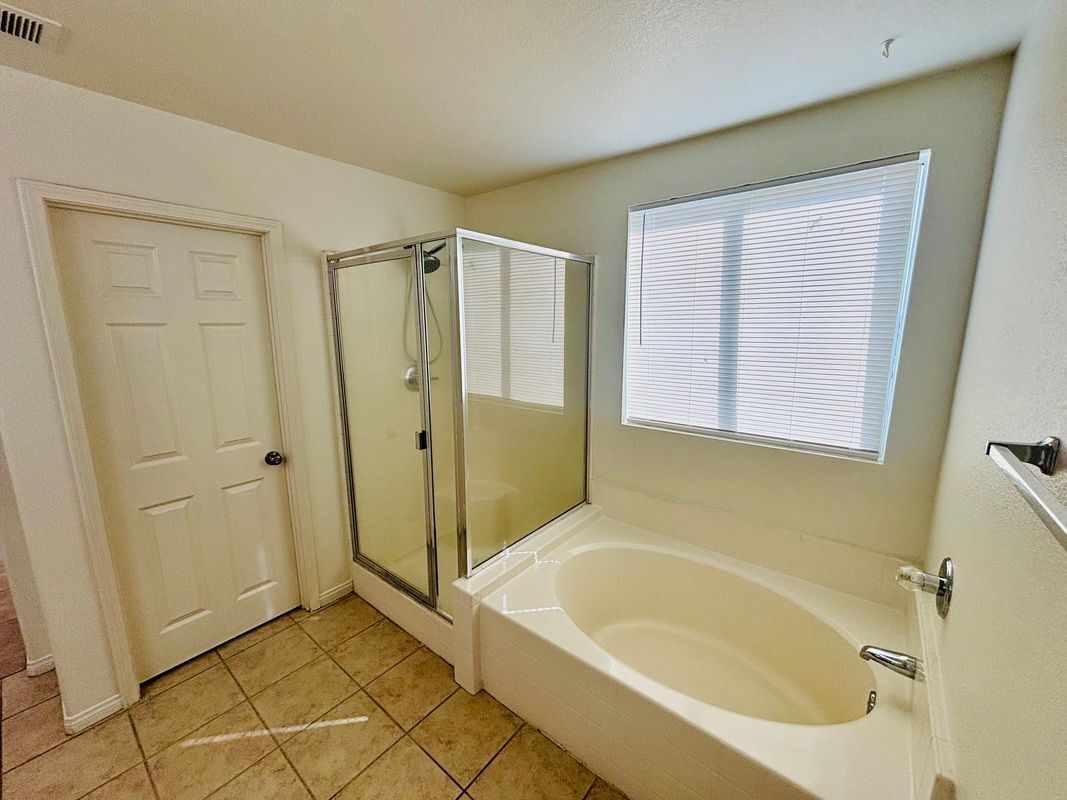 Building Photo - 40350 Maravilla Dr