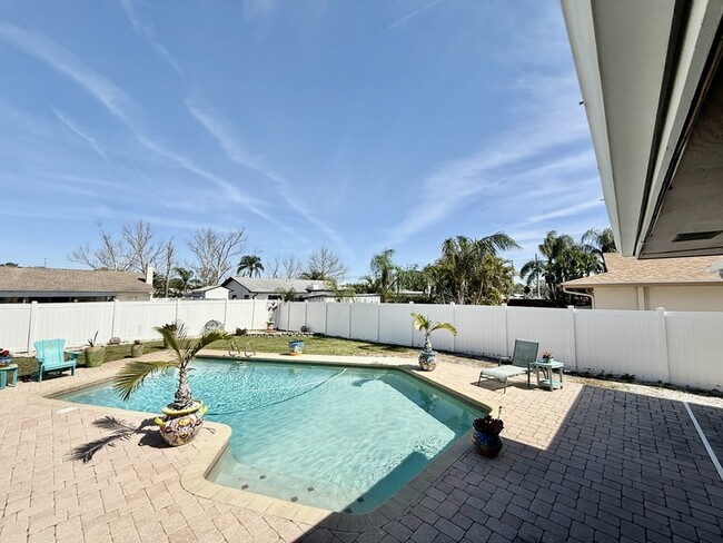 Building Photo - 13151 84th Terrace N