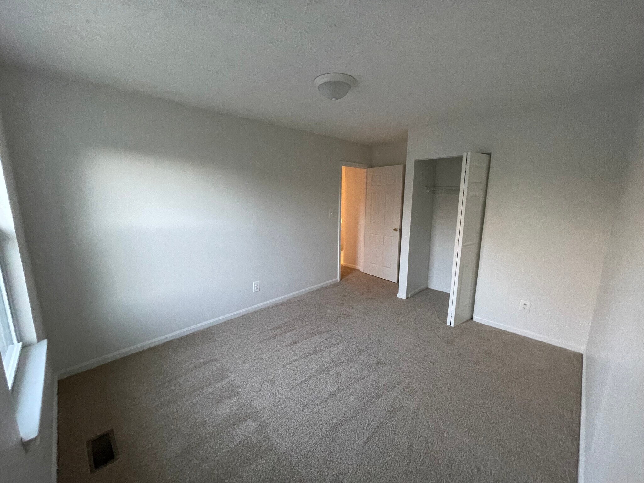 Bedroom #3 - 1001 Ellicott Dr