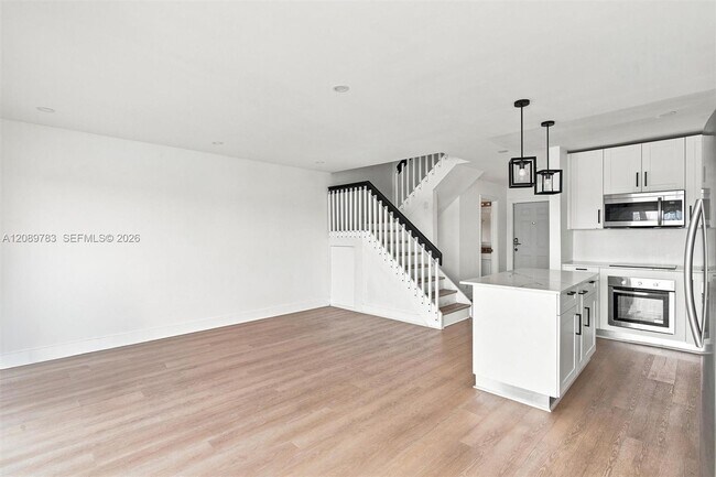 Building Photo - 17561 SW 140th Ct