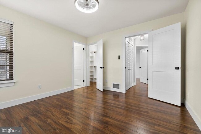 Building Photo - 118 Ashton Ct