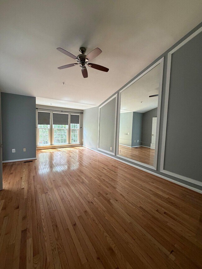 Building Photo - 13761 Dunbar Terrace