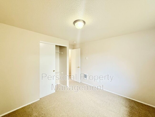 Building Photo - 17022 NE 21st St