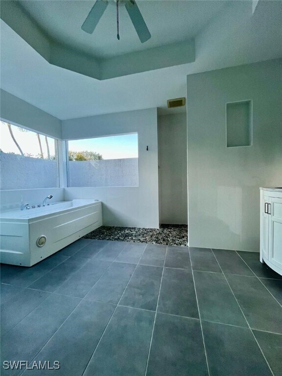 Building Photo - 10298 Boca Cir