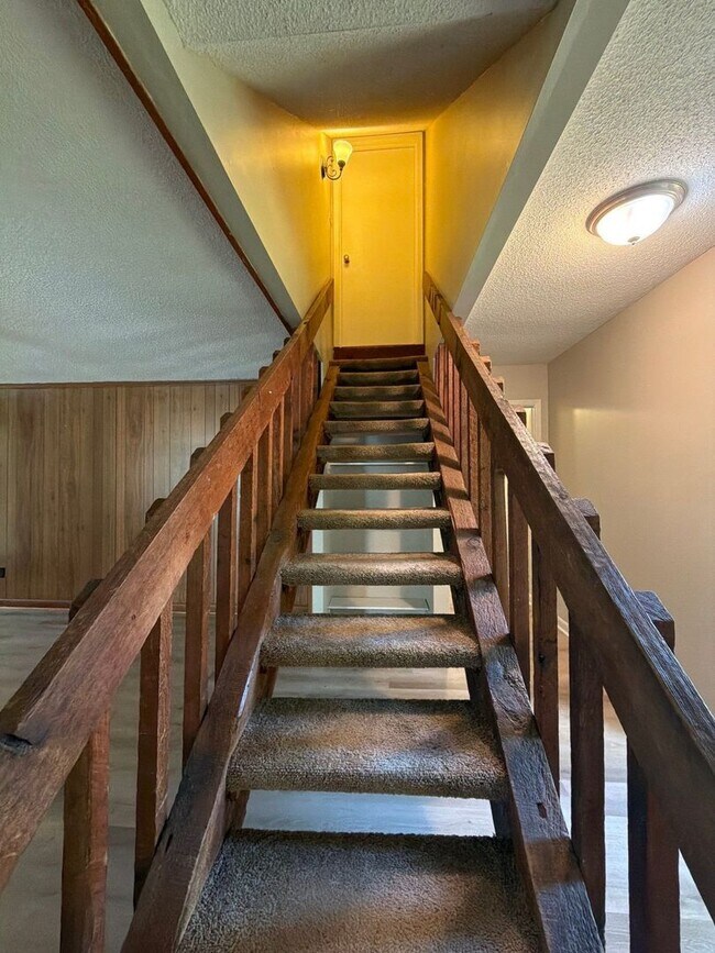 Building Photo - 2253 Mangum Rd