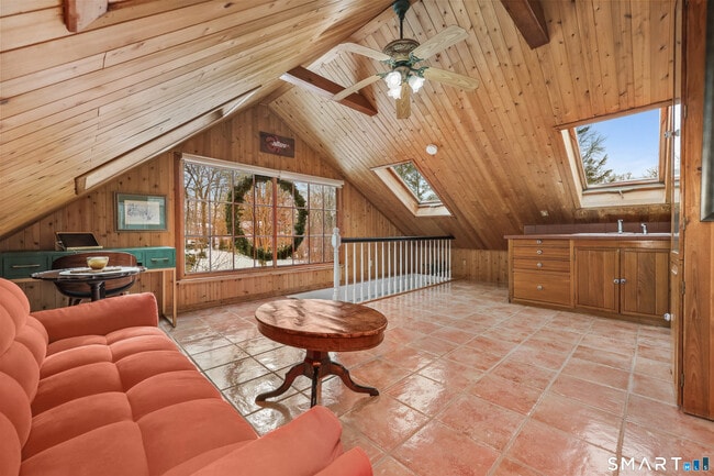 Building Photo - 167 North Ave