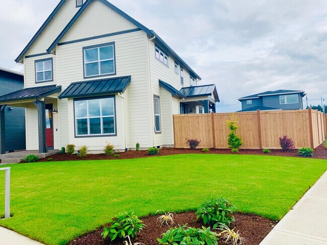 Building Photo - 7149 SE Bristletail Ln