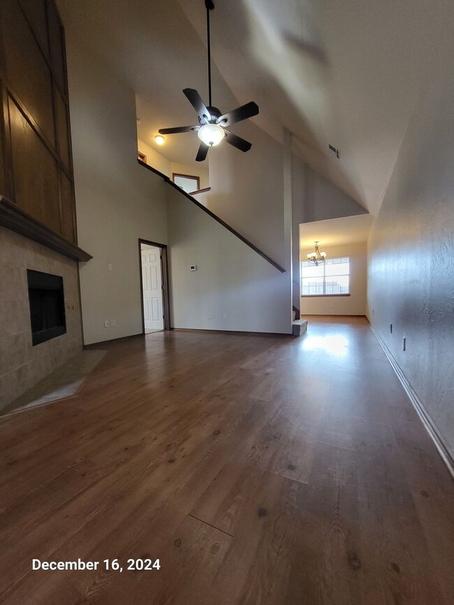 Building Photo - (4) Bed/(2) Bath in Moore Avail NOW! Pets ...