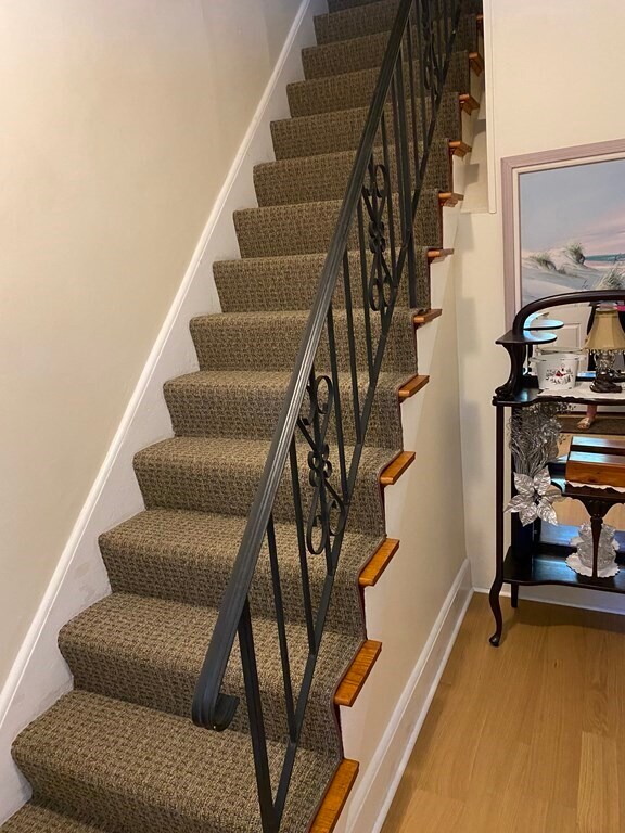 Building Photo - 83 S Main St