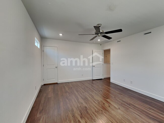 Building Photo - 4832 Blushing Star St