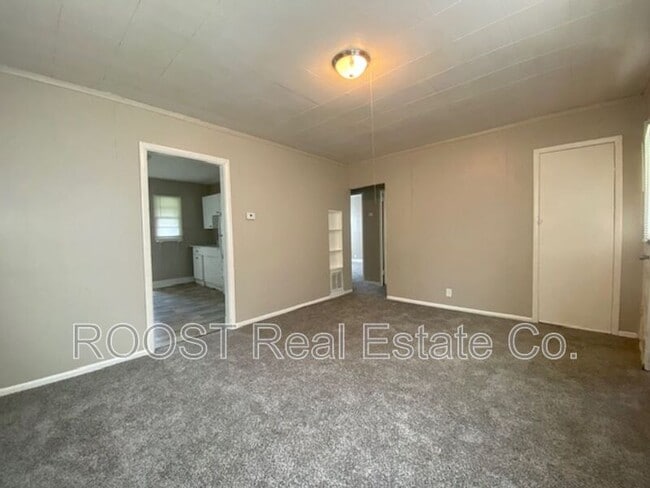 Building Photo - 1612 Mansfield Ave