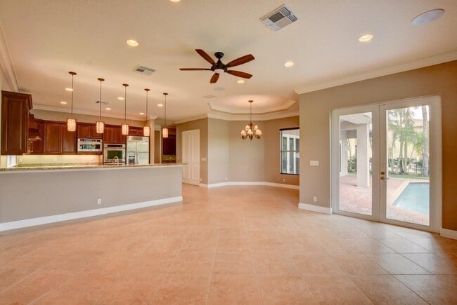 Building Photo - 6669 Cobia Cir