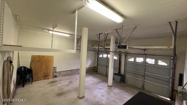 Building Photo - 33 Kinglet Ave