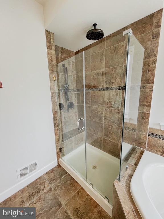 Building Photo - 43691 Yulan St