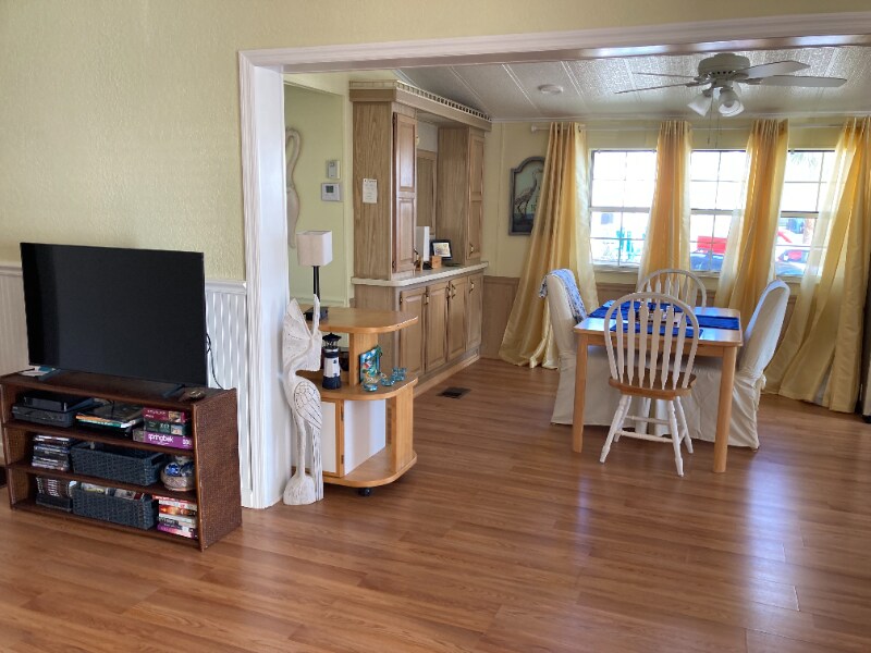 Building Photo - 2078 Nettles Blvd