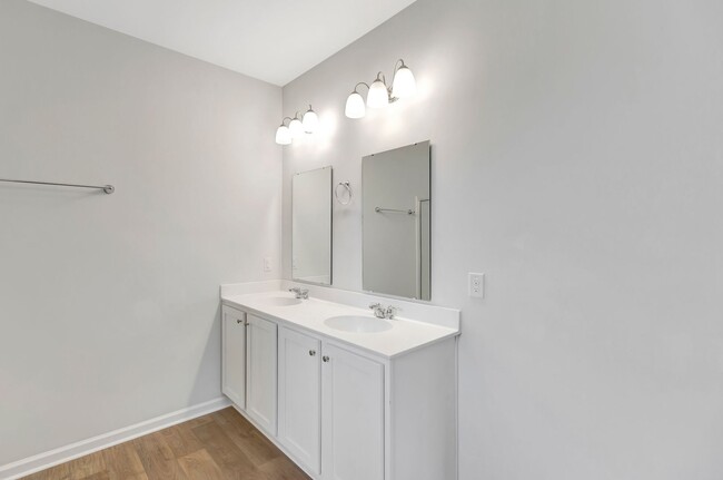 Building Photo - Beautiful One Story home in McKewn