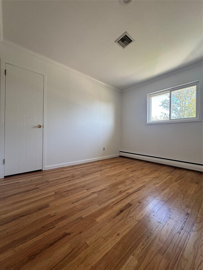 Building Photo - 371 White Birch Ln