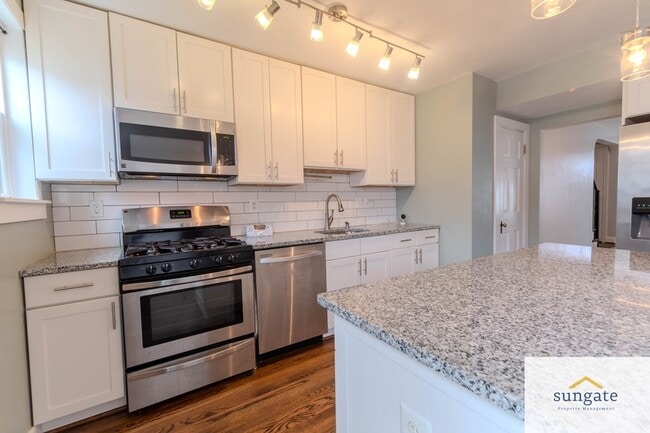 Building Photo - 258 Ridge Ave