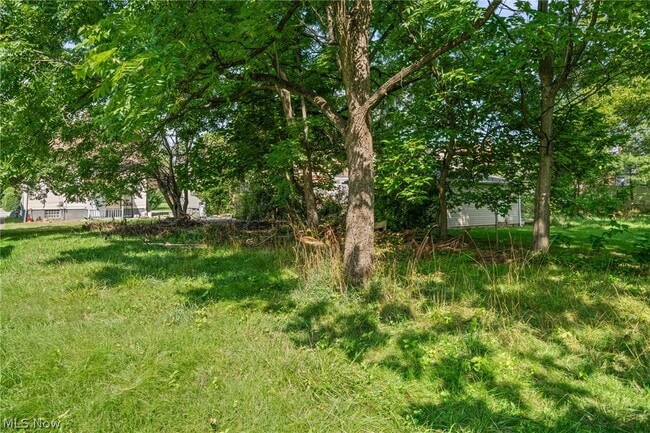 Building Photo - 3685 E 149th St