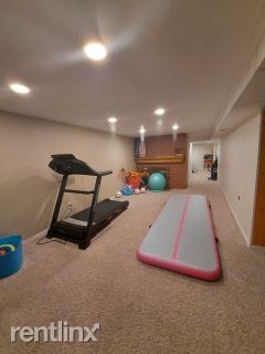 Building Photo - 3 br, 1.5 bath House - 1595 Coolidge Ave 1...