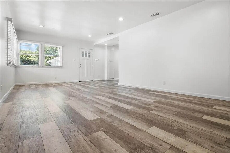 Building Photo - 1500 Voorhees Ave