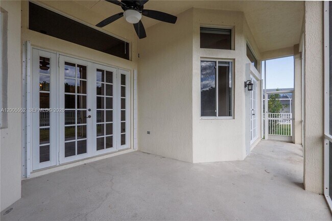 Building Photo - 849 Crestview Cir