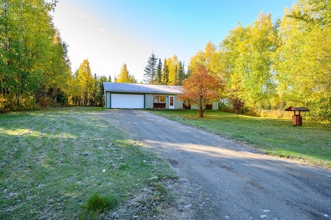 Primary Photo - 3 BEDROOM | 2 BATHROOM | 2 CAR GARAGE | AI...