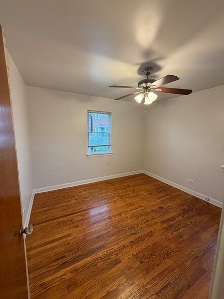 Building Photo - 312 E 83rd St