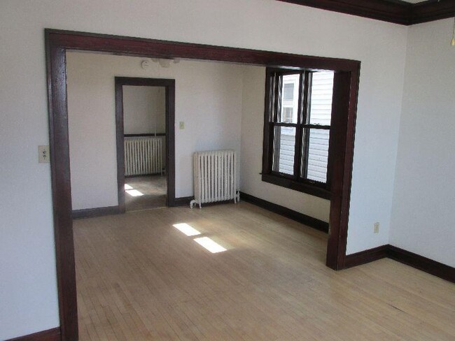 Building Photo - 5118 S Packard Ave