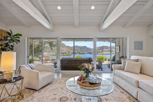 Building Photo - 498 Lake Sherwood Dr