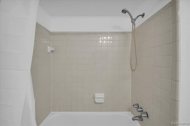 Building Photo - 13426 Denver Cir E