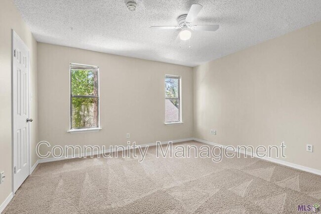 Building Photo - 4365 Jefferson Woods Dr