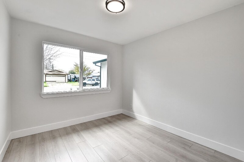 Building Photo - 2841 Utah Ave